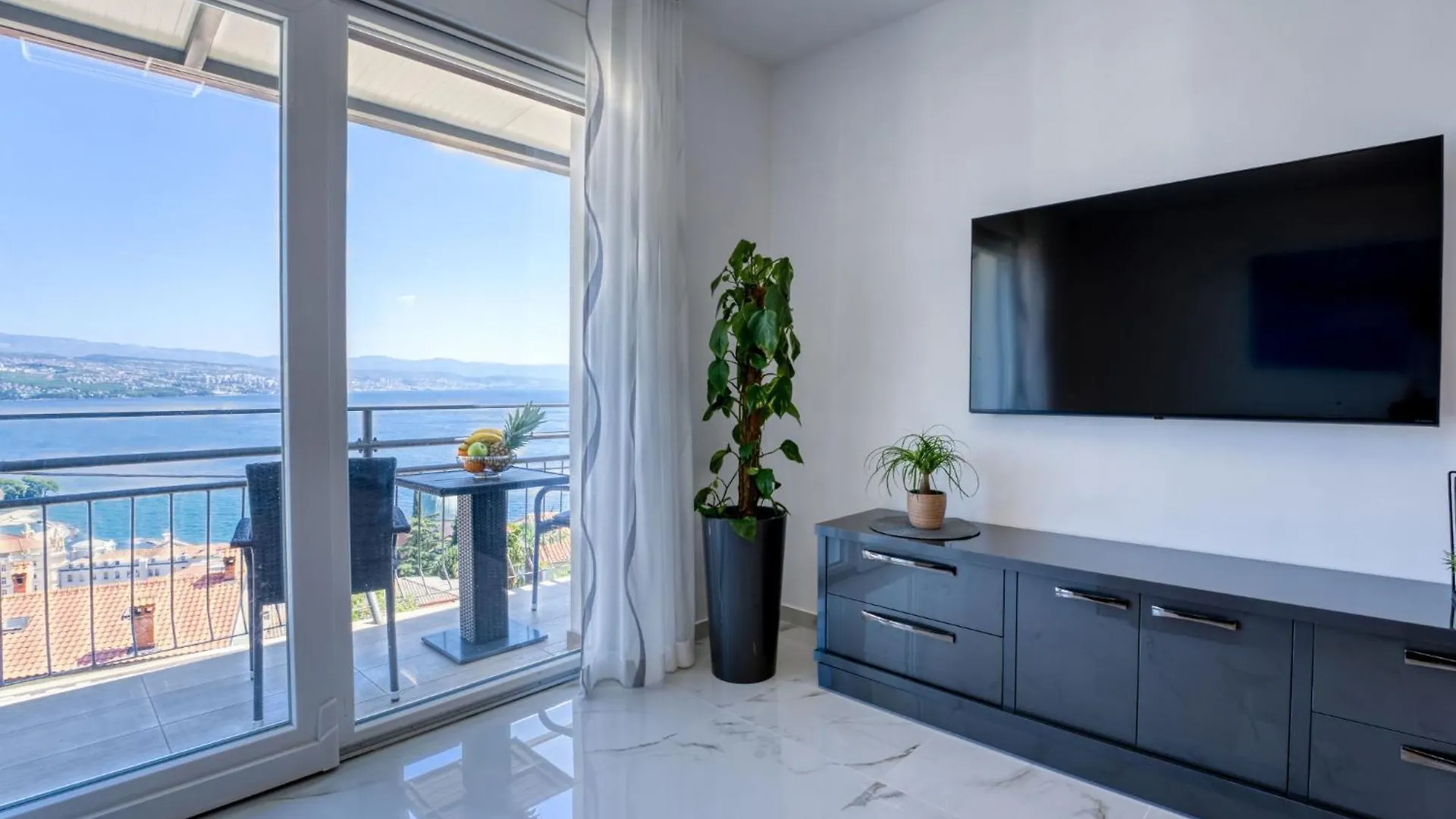 Apartment Emily By Interhome Opatija
